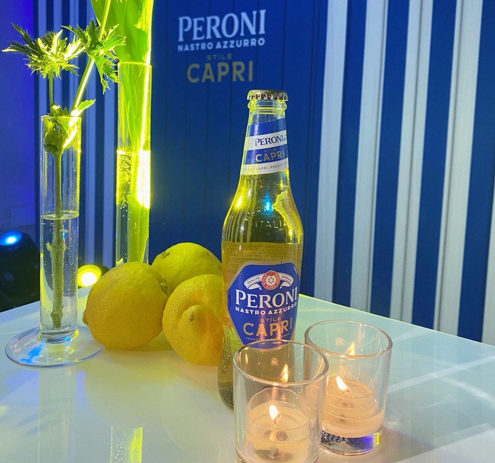nastro azzurro stile capri