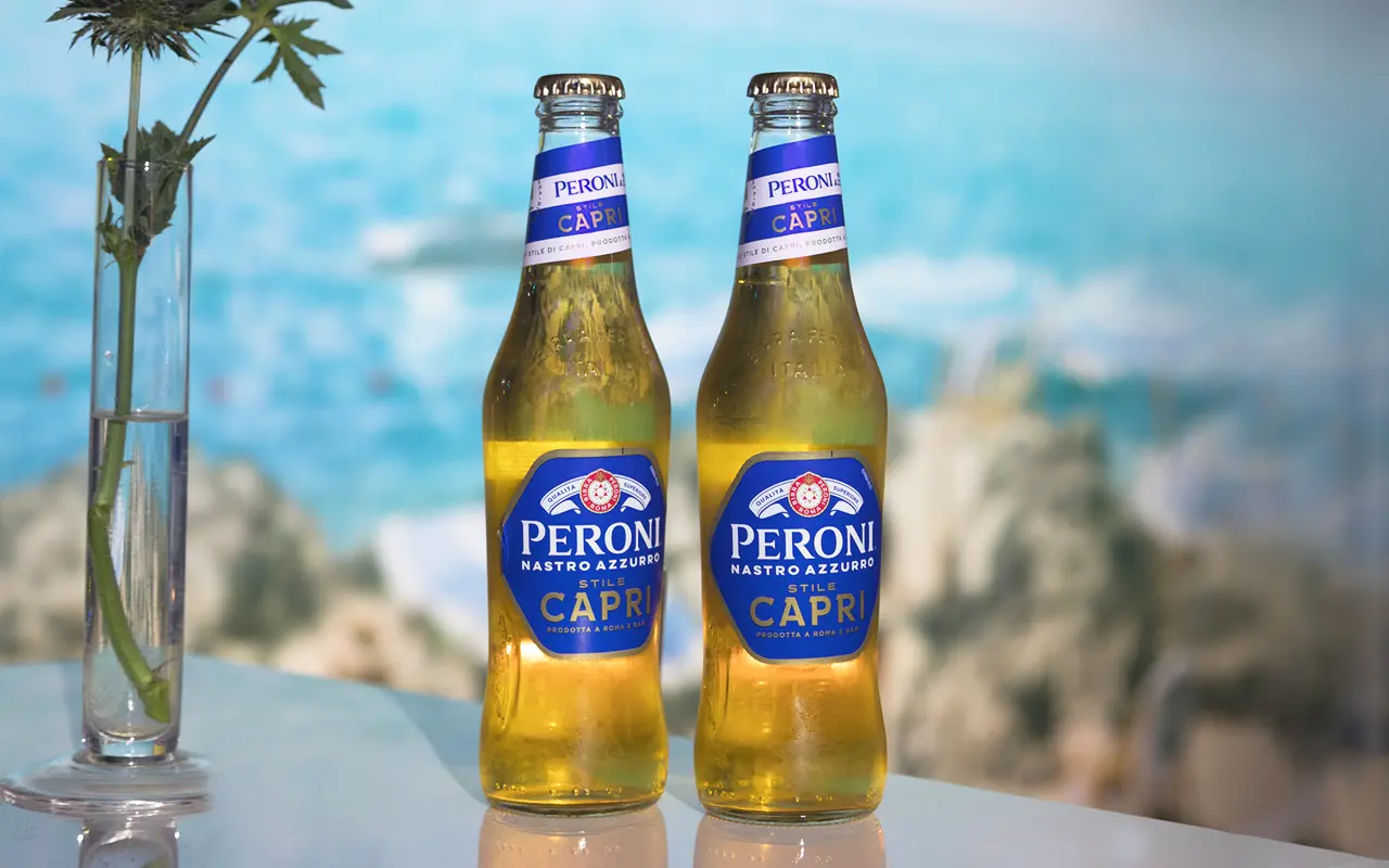 Peroni-nastro azzurro- stile capri